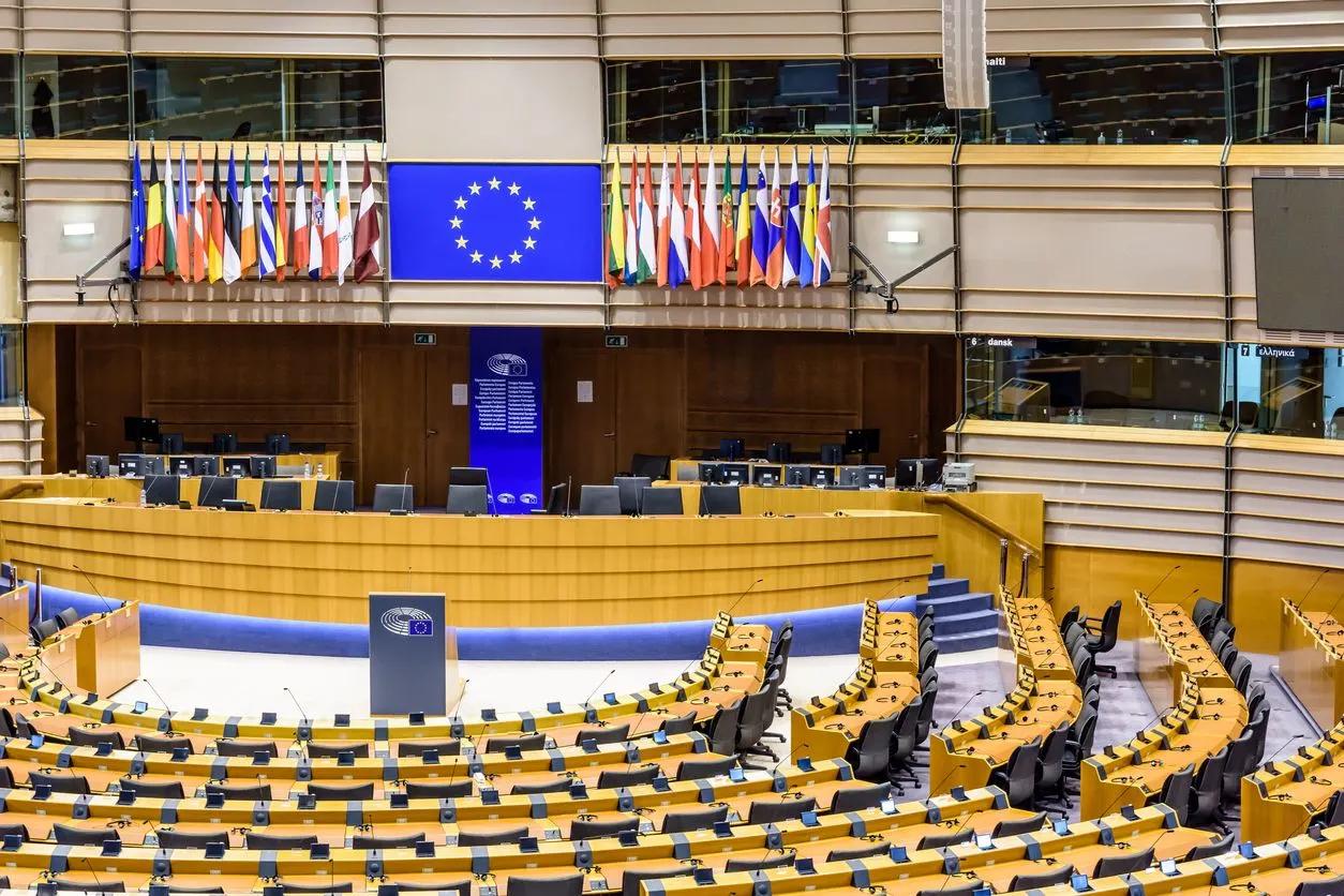 Cidadãos da UE se unem para combater Tratado Pandêmico da OMS
