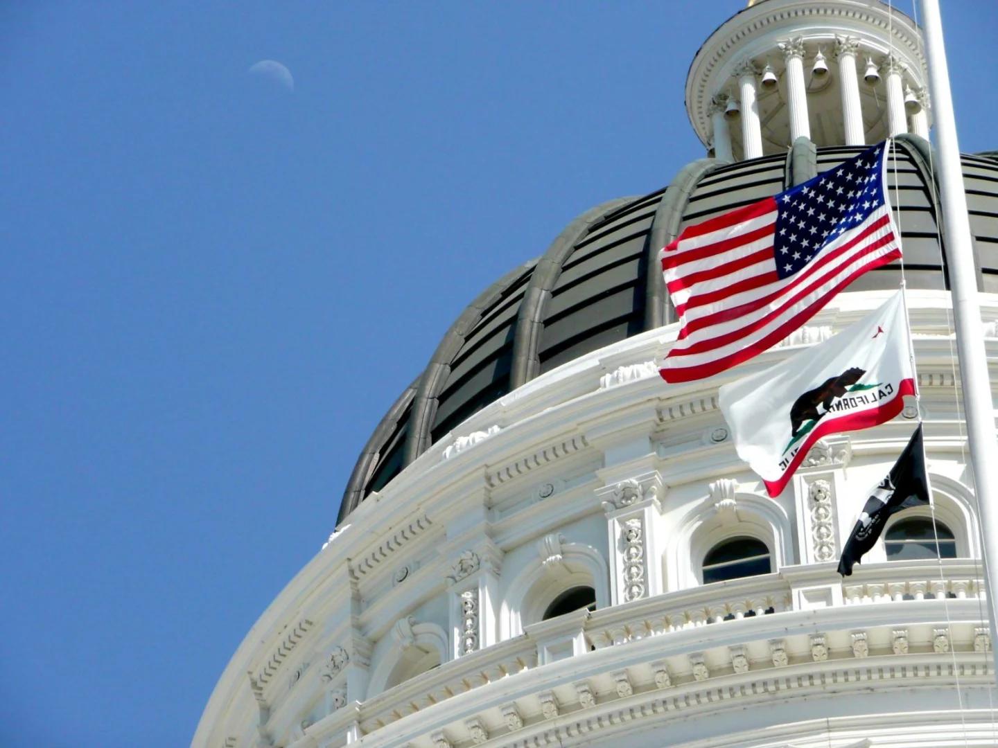 Califórnia recua na lei de ‘desinformação médica’